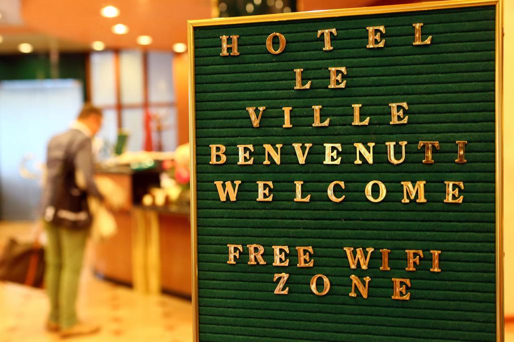 Hotel Le Ville Módena Exterior foto