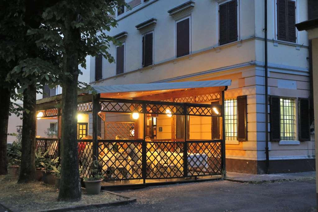 Hotel Le Ville Módena Restaurante foto